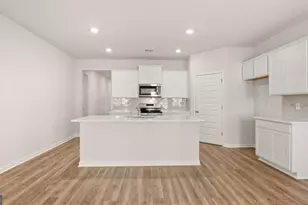 310 Friendship Oak Wy, Hampton, GA 30228 - Photo 6