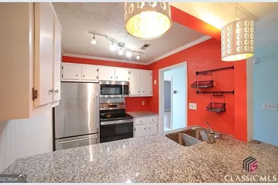 2165 S Milledge Avenue #A13, Athens, GA 30605 - Photo 2