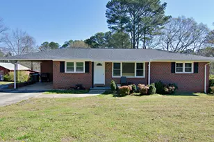 1055 Skyline Dr, Toccoa, GA 30577 - Photo 1