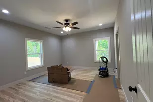 79 Gholston Ext, Comer, GA 30629 - Photo 6
