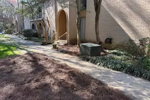 3208 Henderson Mill Rd, Chamblee, GA 30341 - Photo 2