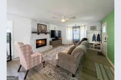 2448 Hillboro Circle SW, Marietta, GA 30064 - Photo 4