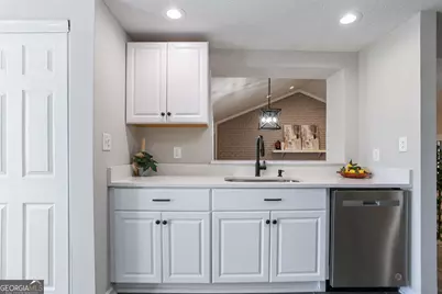 3127 Gilbert Street, Savannah, GA 31404 - Photo 16