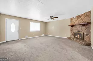 2862 Woodhollow Ln, Jonesboro, GA 30236 - Photo 6