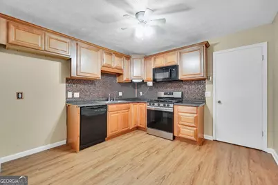 2862 Woodhollow Lane, Jonesboro, GA 30236 - Photo 12