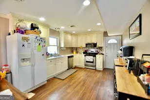 172 Merrybrook Dr, Lagrange, GA 30241 - Photo 6