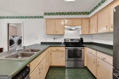 136 Timber Ridge Drive, Brunswick, GA 31525 - Photo 12