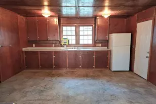 647 Grand St, Ashburn, GA 31714 - Photo 38