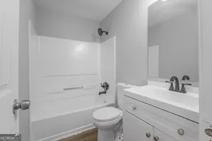 2124 Hairston Creek Pkwy, Decatur, GA 30035 - Photo 6