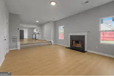 2124 Hairston Creek Parkway, Decatur, GA 30035 - Photo 2