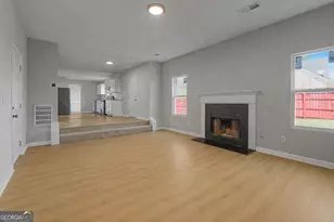 2124 Hairston Creek Pkwy, Decatur, GA 30035 - Photo 2