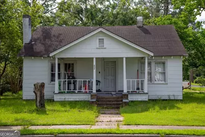 207 Thomas Sreet, Baxley, GA 31513 - Photo 1