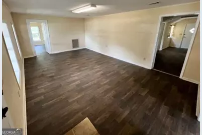 1716 Hatch Pkwy N, Baxley, GA 31513 - Photo 6