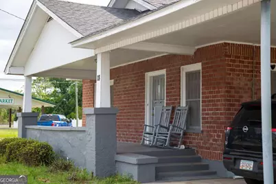 18 S Thomas Street, Baxley, GA 31513 - Photo 2