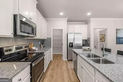 4004 Riverchess Lane, Atlanta, GA 30331 - Photo 6