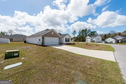 10009 Woodland Cove, Brunswick, GA 31525 - Photo 18