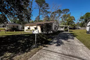 1021 Pearl Ave S, Douglas, GA 31533 - Photo 1