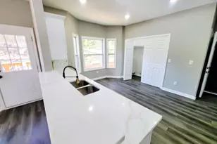 2081 Hunters Ridge Dr, Lawrenceville, GA 30044 - Photo 14