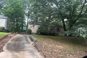 1339 Lanvale SW Dr, Atlanta, GA 30310 - Photo 2