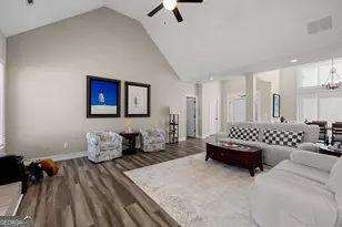 299 Woodlake Dr, Newnan, GA 30265 - Photo 10