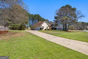 299 Woodlake Dr, Newnan, GA 30265 - Photo 38