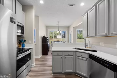 299 Woodlake Drive, Newnan, GA 30265 - Photo 16