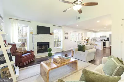 139 Ashwood Court, Winder, GA 30680 - Photo 2