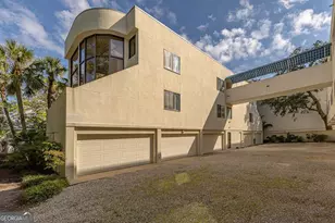 548 Oglethorpe Ave, Saint Simons, GA 31522 - Photo 4