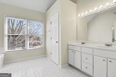 7170 Threadstone Overlook, Johns Creek, GA 30097 - Photo 18