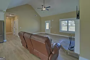 111 Topher St, Hartwell, GA 30643 - Photo 8