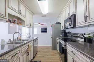 212 Hilltop Cir, Valdosta, GA 31602 - Photo 6