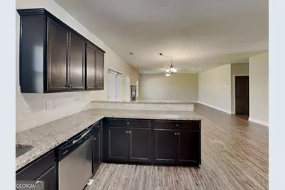 573 Cherry Creek Drive, Loganville, GA 30052 - Photo 4