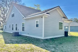 1016 Pine St, Darien, GA 31305 - Photo 42