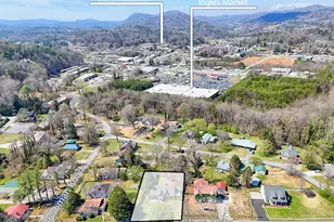 33 Maple St, Clayton, GA 30525 - Photo 2