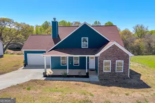 265 Cobb Dr, Royston, GA 30662 - Photo 1