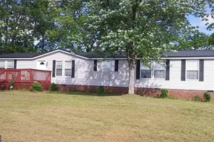 11096 Nowhere Rd, Hull, GA 30646 - Photo 1