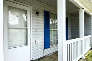 5609 Eagles Feather Ln, Riverdale, GA 30274 - Photo 2