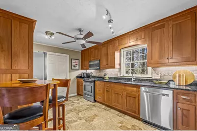 1390 Pioneer Circle, Watkinsville, GA 30677 - Photo 12