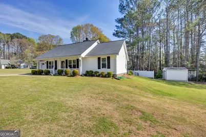 103 Lynn Court, Jackson, GA 30233 - Photo 4