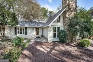 9635 Red Bird Ln, Johns Creek, GA 30022 - Photo 2
