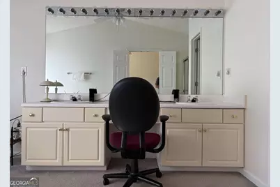 2572 Pembrooke Way, Lawrenceville, GA 30044 - Photo 18