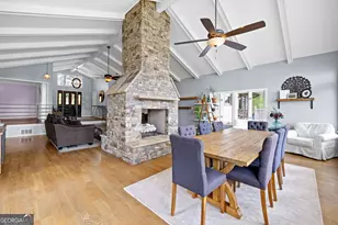 2025 Castle Lake Dr, Tyrone, GA 30290 - Photo 32