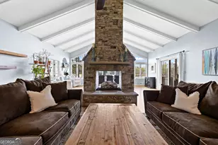 2025 Castle Lake Dr, Tyrone, GA 30290 - Photo 20