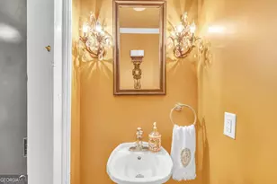 528 E Jones St, Savannah, GA 31401 - Photo 26