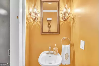 528 E Jones Street, Savannah, GA 31401 - Photo 16