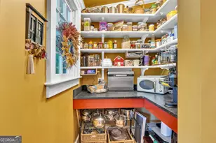 528 E Jones St, Savannah, GA 31401 - Photo 14