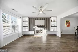 1811 Hayden Mill Ct, Lawrenceville, GA 30043 - Photo 2