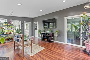 1463 Janice Ct SW, Lilburn, GA 30047 - Photo 18