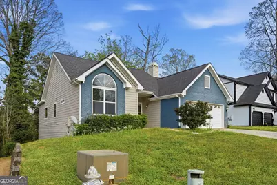694 Shore View, Lithonia, GA 30058 - Photo 2