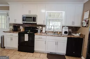 222 Red Bud Dr, Barnesville, GA 30204 - Photo 18